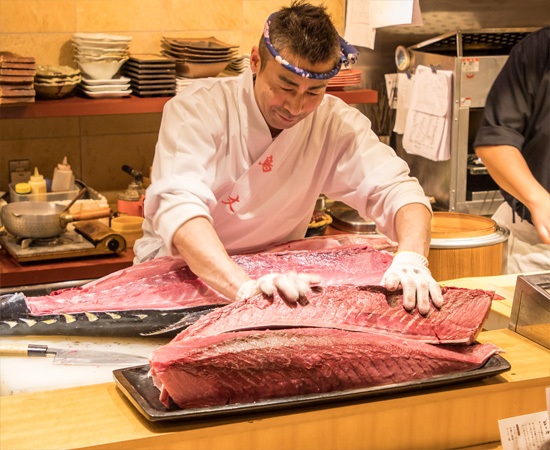 【毎月最終金曜日限定】①海鮮屋鳥丈といえばコレ!大人気イベント『マグロ解体ショー』